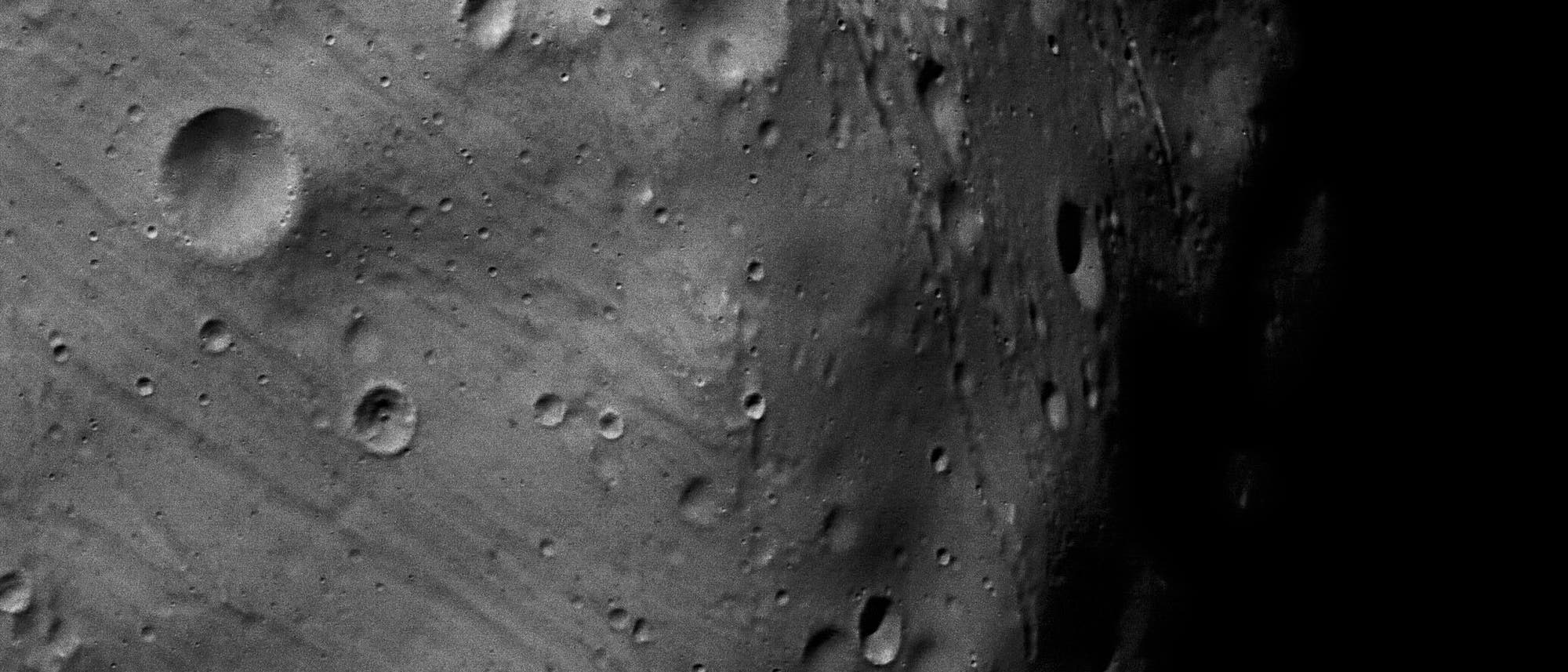 Übersichtsaufnahme von Phobos Übersichtsaufnahme von Phobos