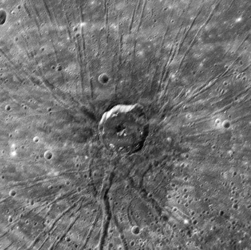 Vulkanische Spuren im Einschlagbecken Caloris