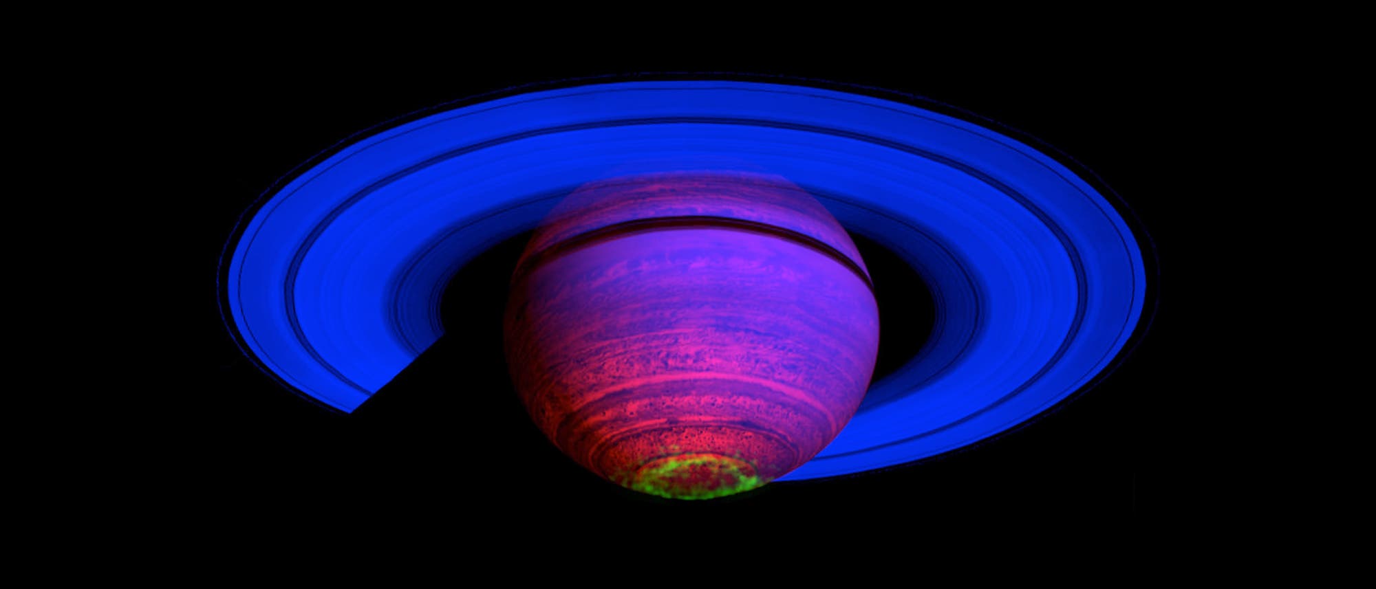 Falschfarbenkomposit der Saturn-Atmosphäre. In grün die Aurora. Falschfarbenkomposit der Saturn-Atmosphäre. In grün die Aurora.