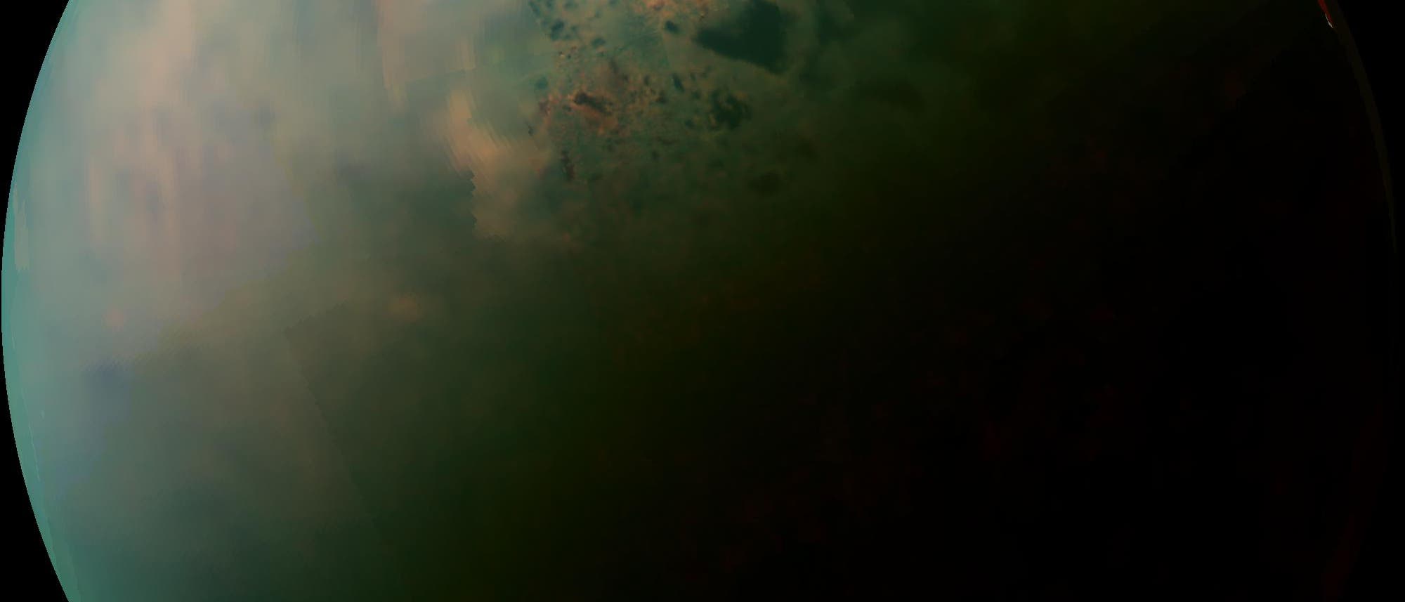 Titan im Infraroten (Falschfarbenaufnahme)