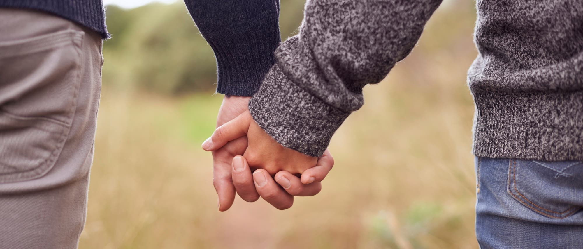 Hand in Hand Hand in Hand