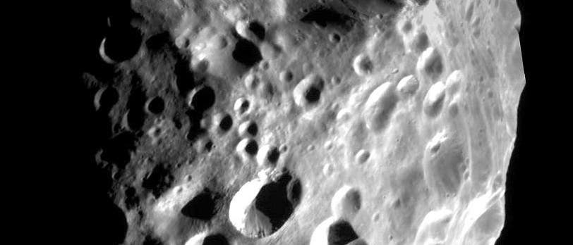 Bild des Saturnmond Phoebe Bild des Saturnmond Phoebe