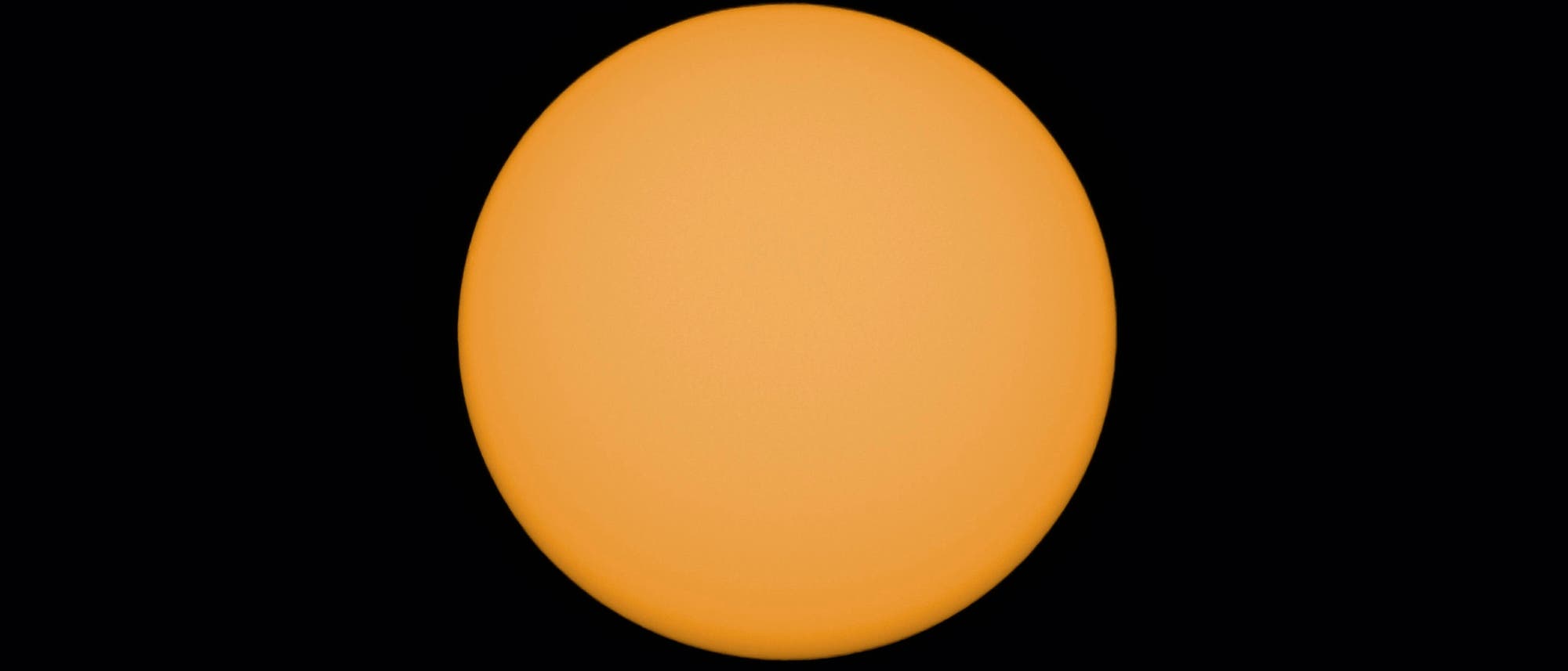 Die Sonne ohne ihre charakteristischen Flecken Die Sonne ohne ihre charakteristischen Flecken