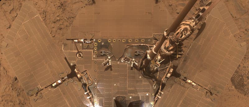 Der stark eingestaubte Marsrover Spirit Der stark eingestaubte Marsrover Spirit