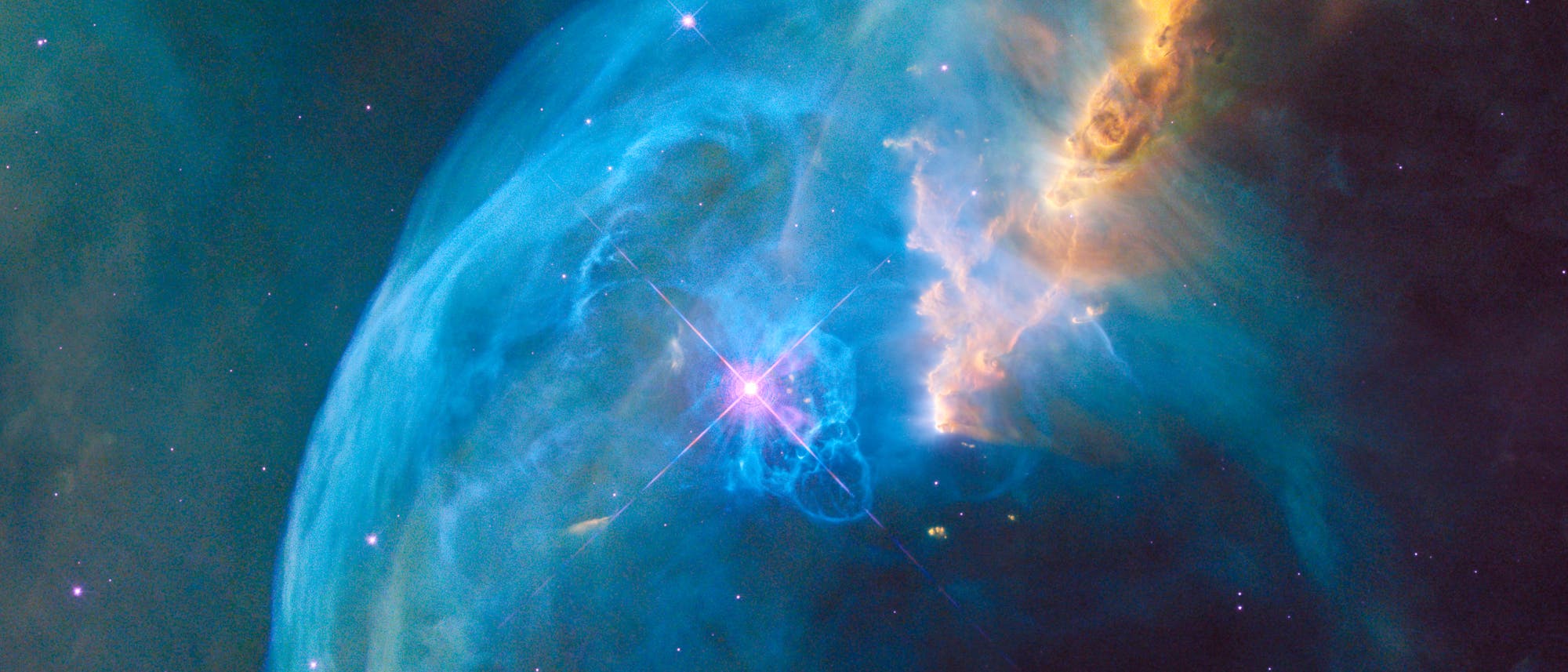 Der Blasennebel NGC 7635 im Sternbild Kassiopeia (HST-Aufnahme) Der Blasennebel NGC 7635 im Sternbild Kassiopeia (HST-Aufnahme)