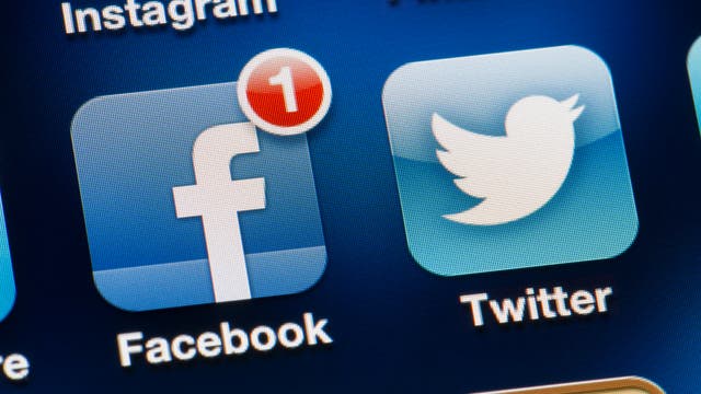 Twitter- und Facebook-Apps auf...