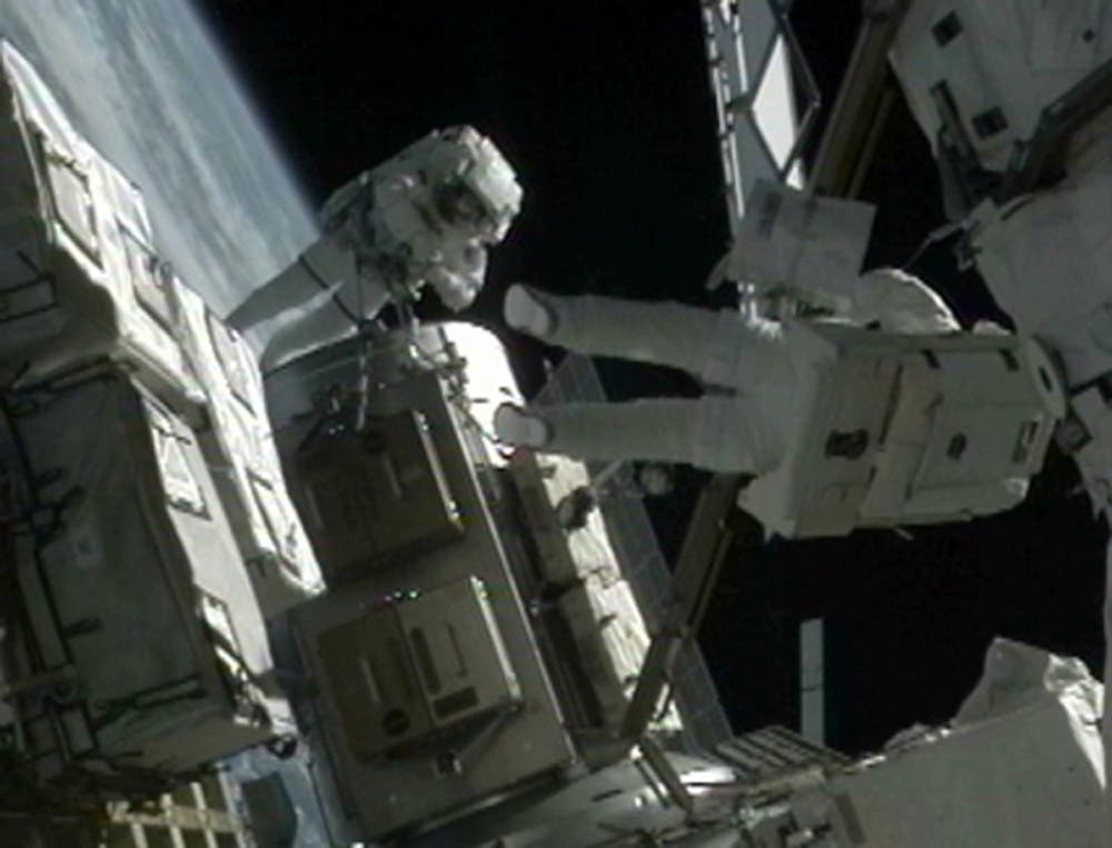 Außenbordarbeiten an der Internationalen Raumstation