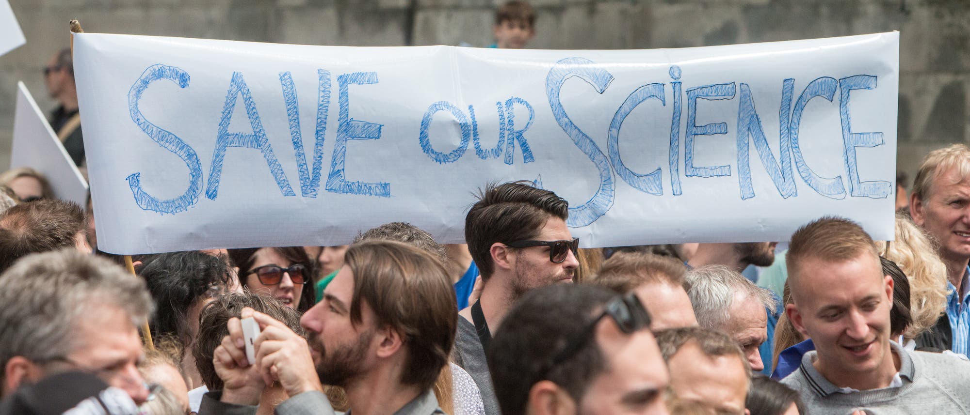 Wissenschaftler protestieren Wissenschaftler protestieren