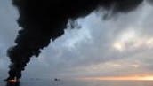 Brennendes Öl im Golf von Mexiko