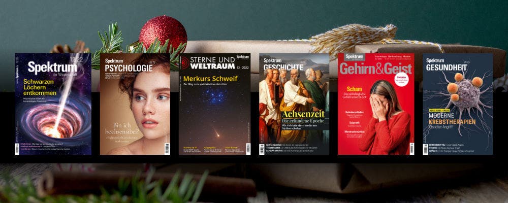 Abbildung der aktuellen Ausgabe von "Spektrum der Wisenschaft", "Spektrum Psychologie", "Sterne und Weltraum", "Spektrum Geschichte", "Gehirn&Geist" und "Spektrum Gesundheit". Im Hintergrund ist ein verpacktes Geschenk mit Tannenzweig und roter Glaskugel.