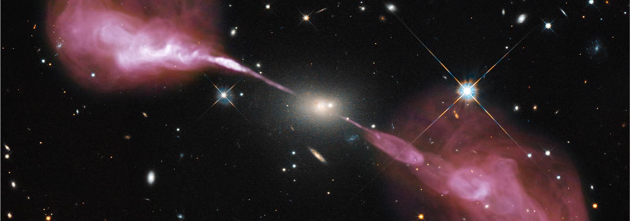 Die aktive Galaxie Hercules A zeigt spektakuläre Jets