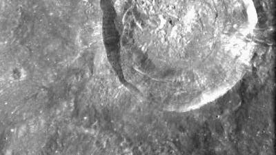 Der Glushko-Krater des Mondes