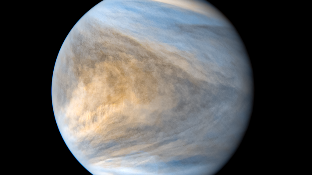 Planetary science: Are lightning bolts in Venus’ atmosphere fireballs?