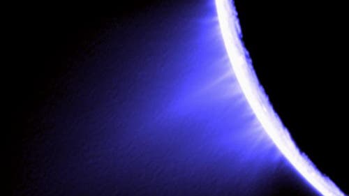 Enceladus gibt Gas