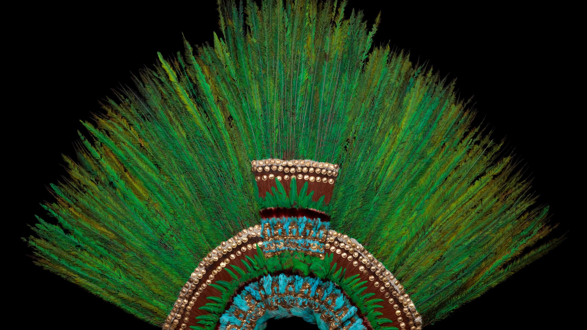 Goldgr-n-und-pr-chtig-Der-letzte-Federschmuck-der-Azteken