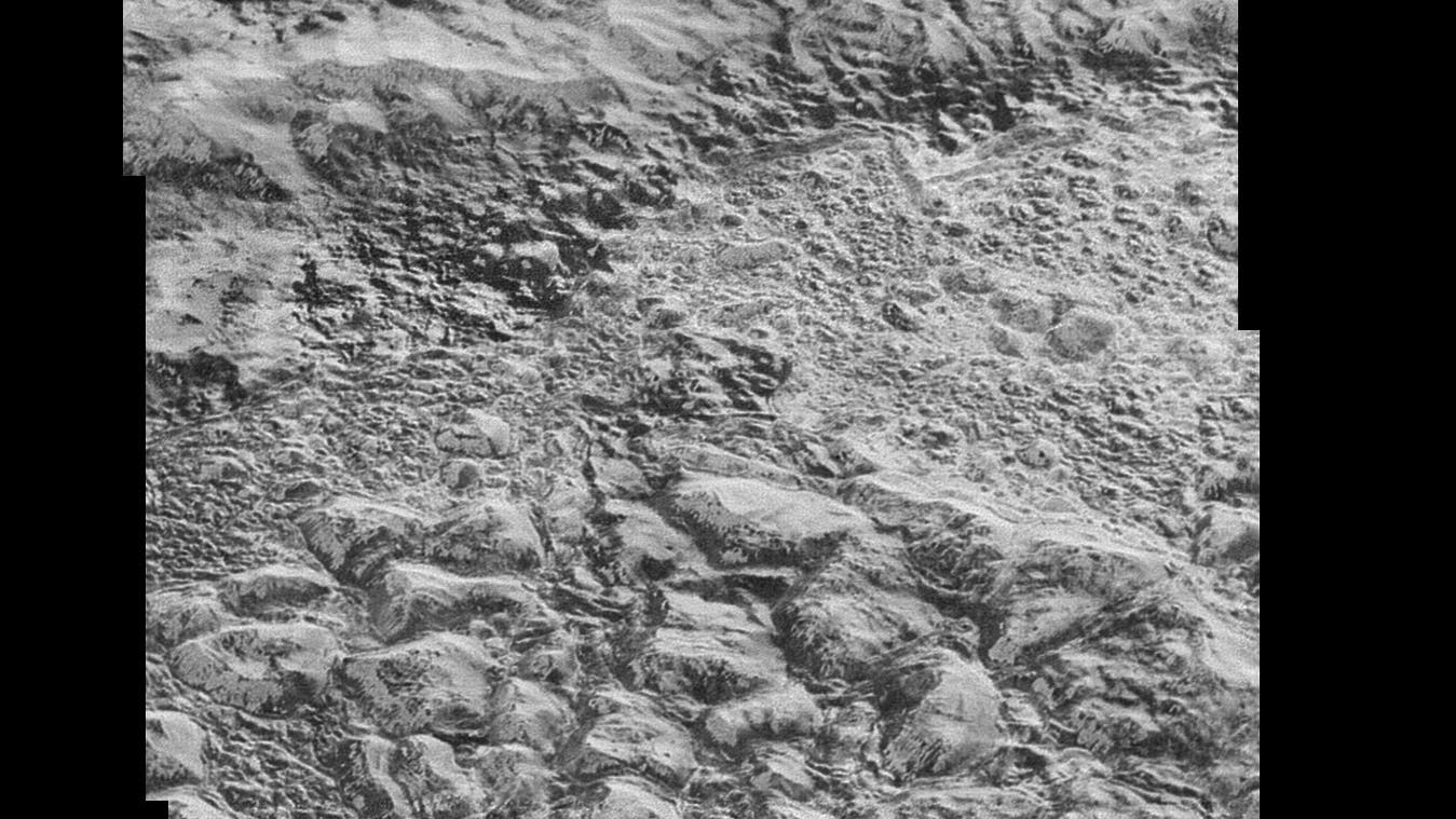 Die schärfsten Bilder von Pluto (Mosaik)