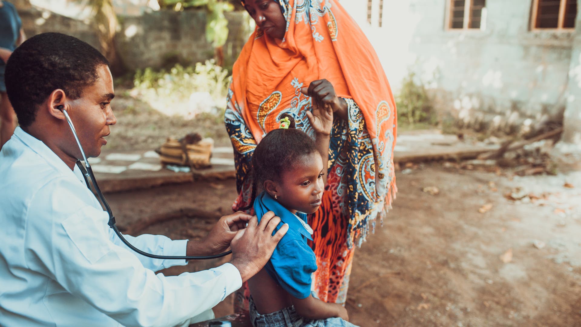 Warum-rztin-Magdalena-Grie-ler-seit-15-Jahren-in-Afrika-hilft