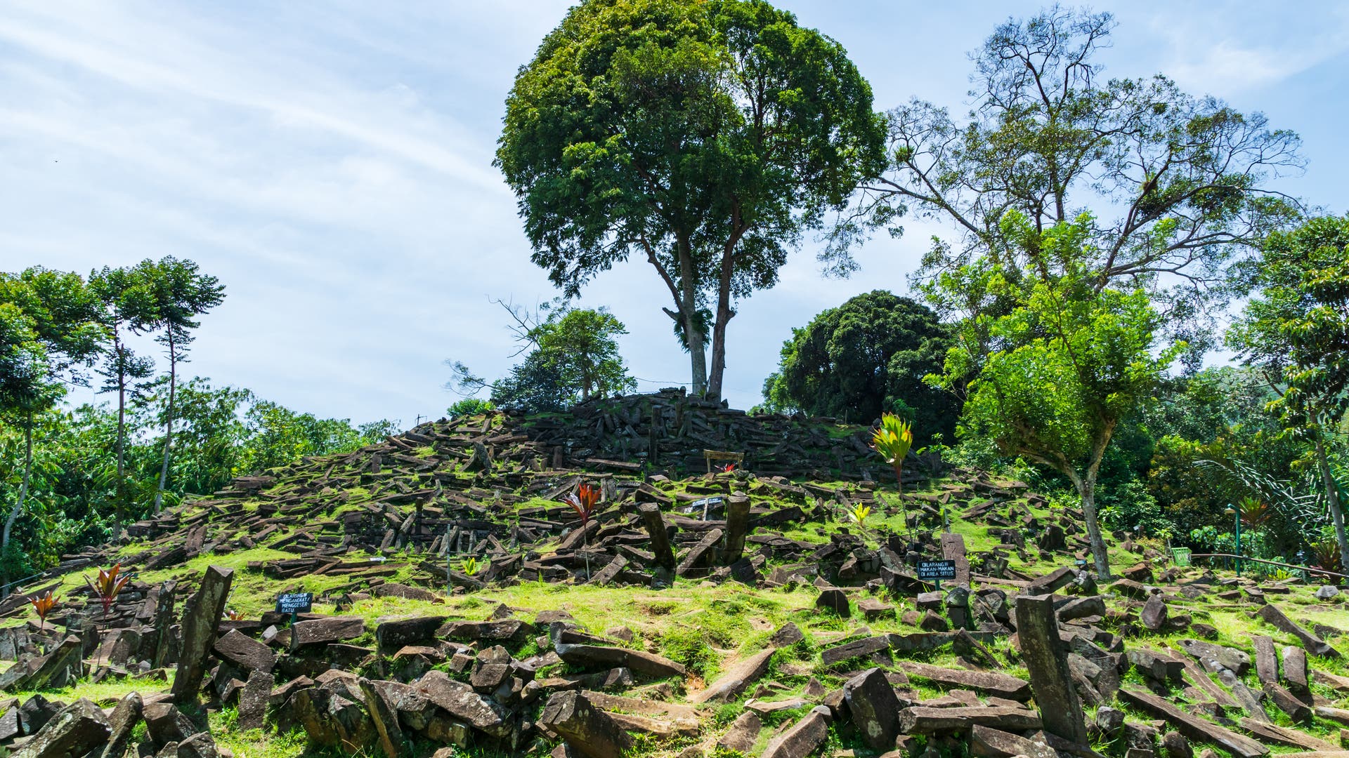 Indonesia: Apakah ada piramida dari zaman es terakhir di sini?
