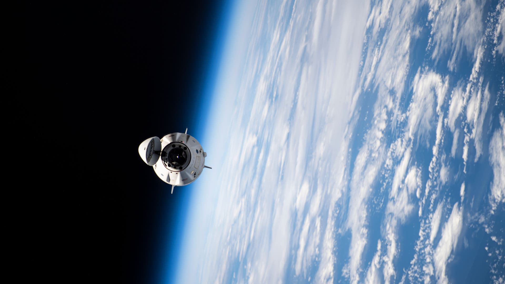 Ruimtevaart: de eerste speciale missie naar het internationale ruimtestation is uitgesteld
