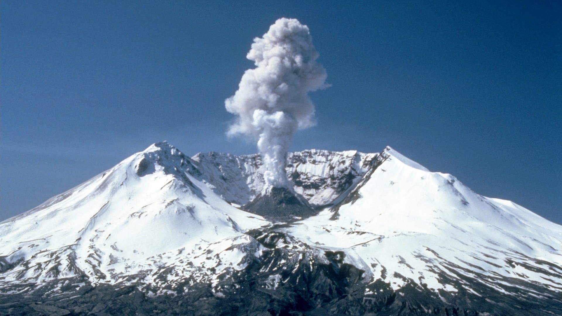 Die rauchende Caldera Spektrum der Wissenschaft