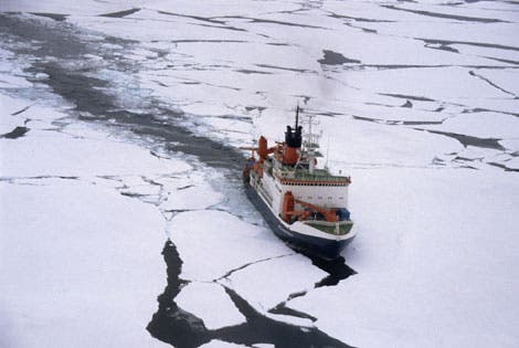 Polarstern im Eismeer