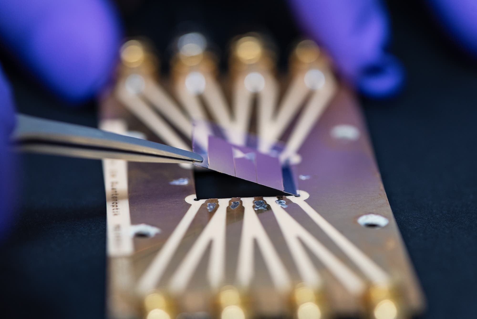 Diamant-Qubits auf einem Chip