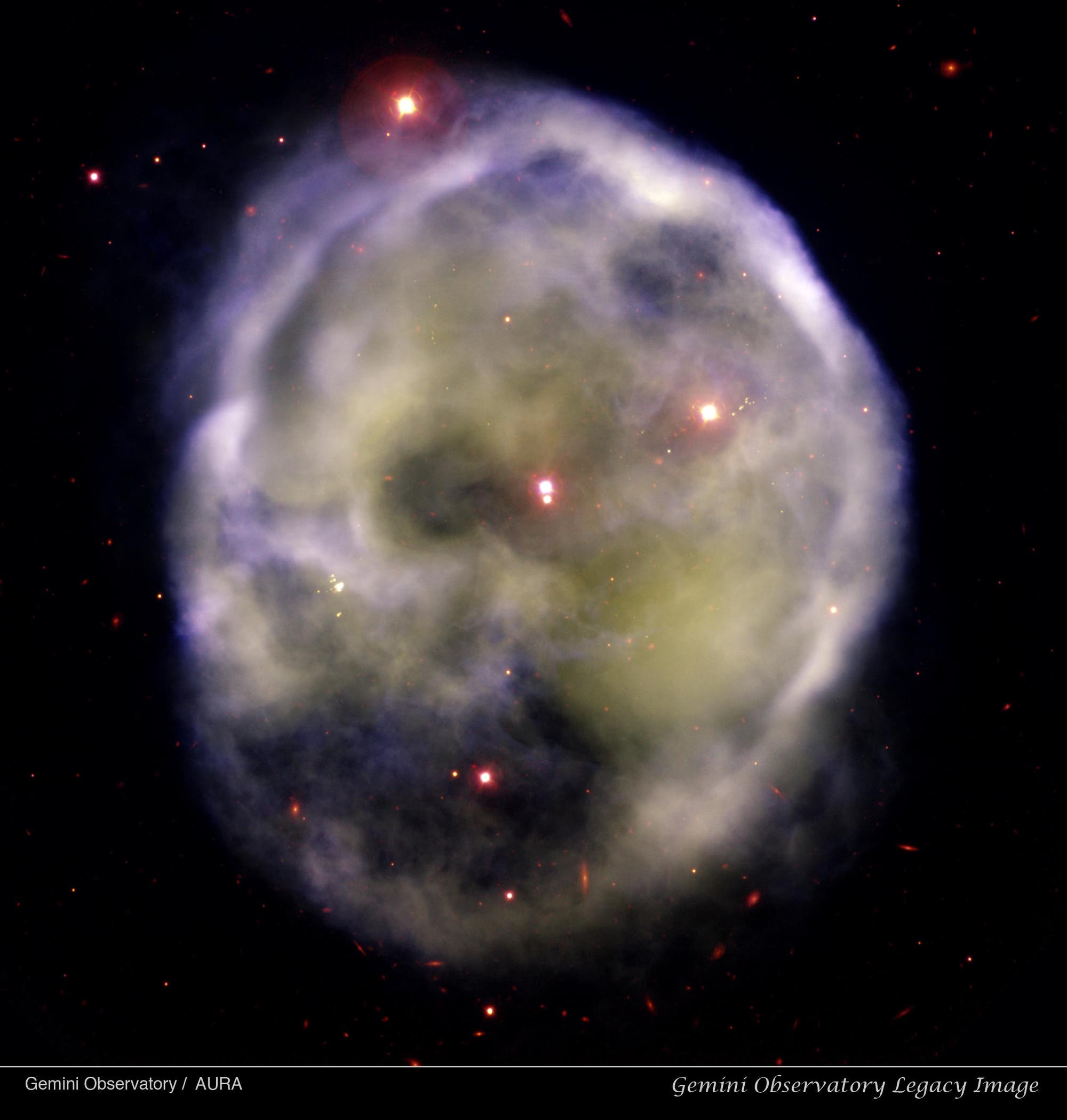 Der Totenkopfnebel NGC 246 im Sternbild Walfisch