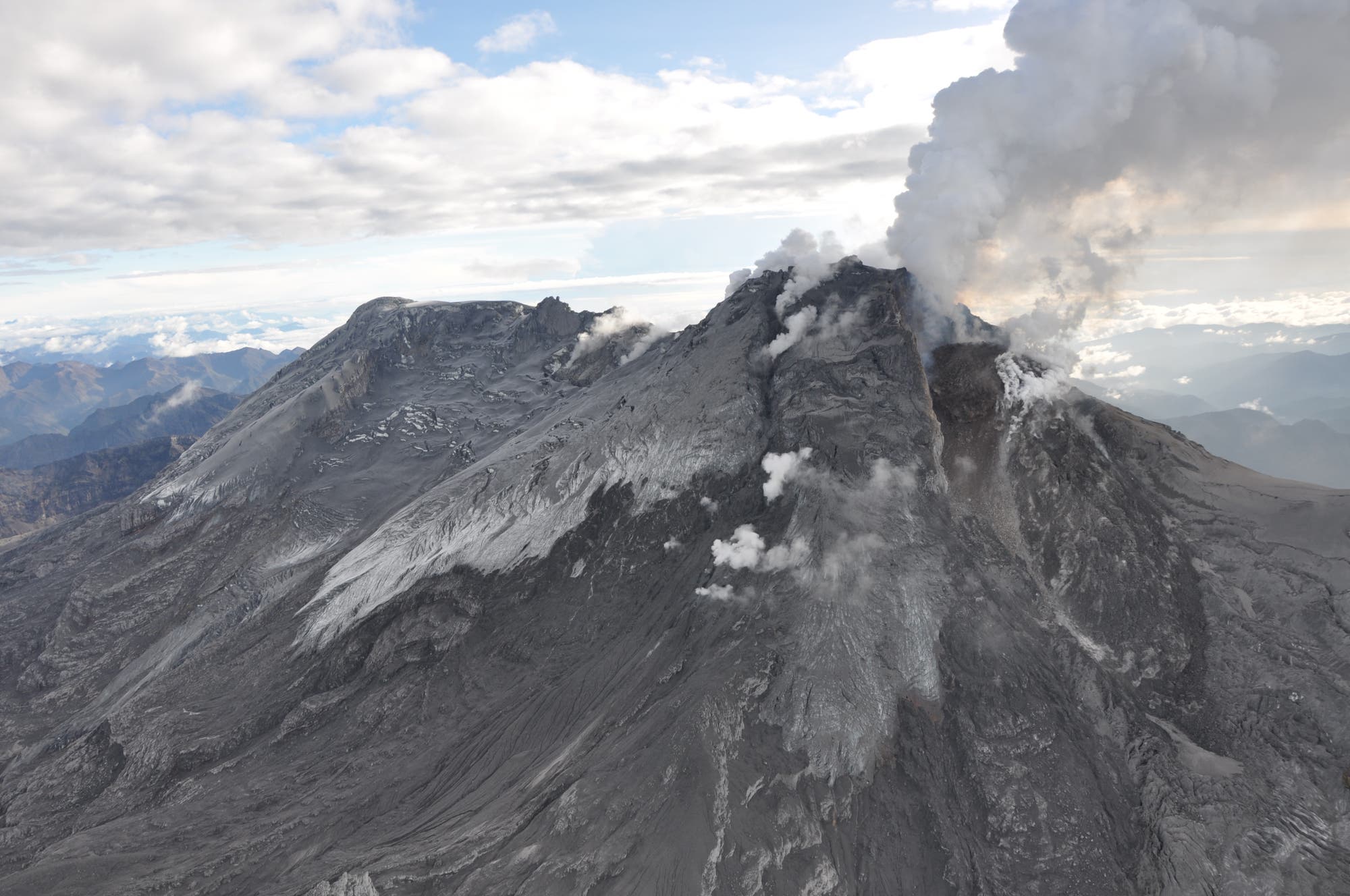 Der Vulkan Nevado del Huila in Kolumbien