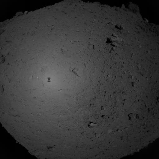 Hayabusa-2 im Anflug auf den Asteroiden Ryugu