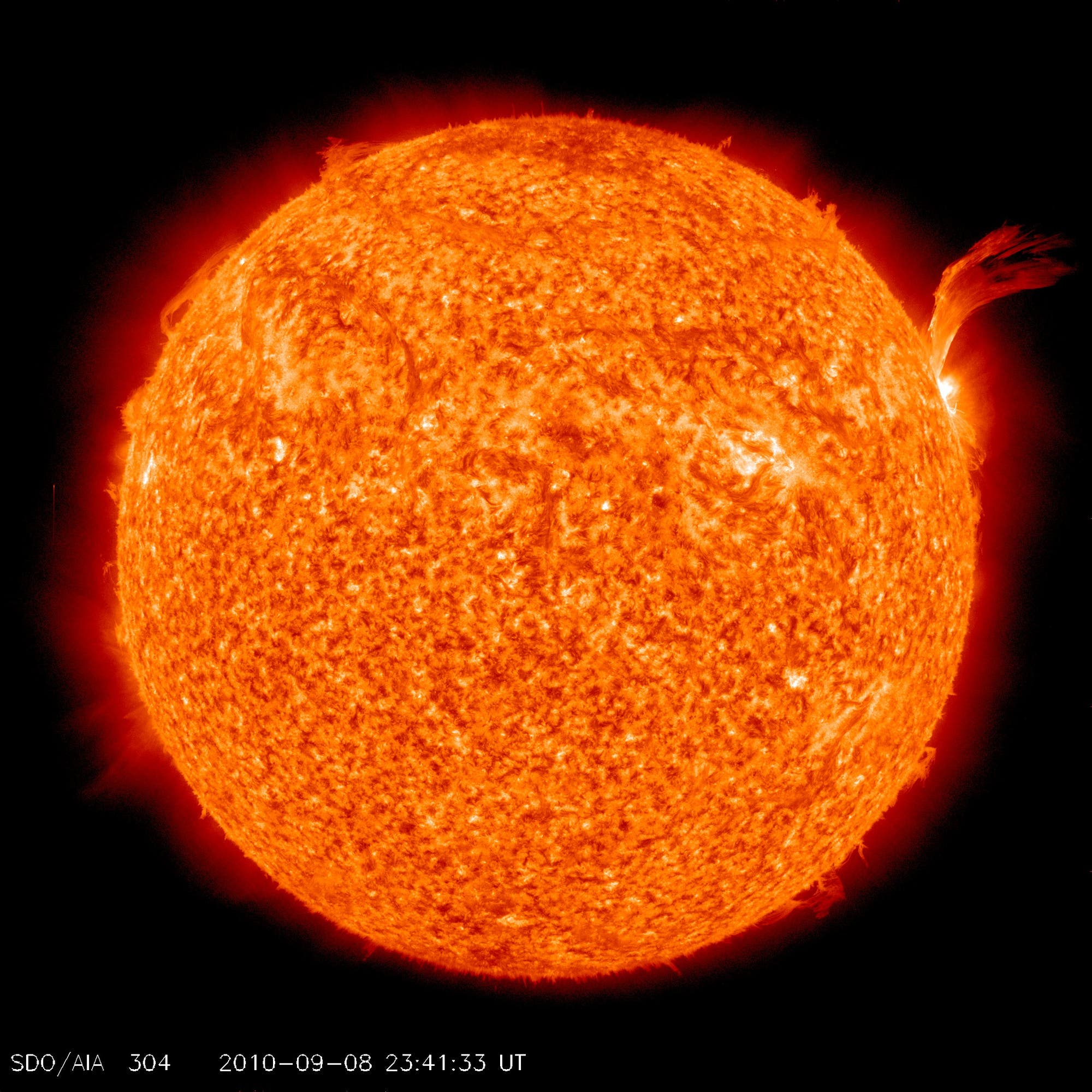 Aufnahme einer Flares und eines koronalen Massenauswurfs der Sonne