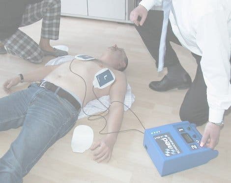 Demonstration eines AED