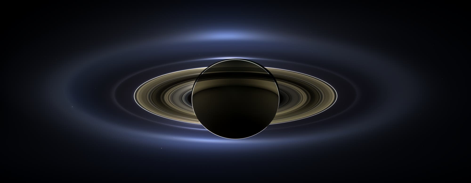 Saturn in Großaufnahme (Bildmosaik)