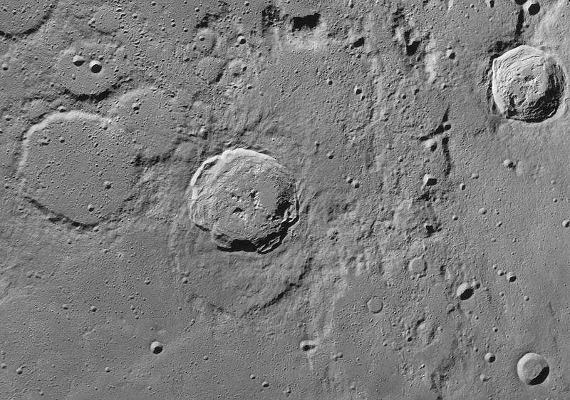Der Mondkrater Philolaus