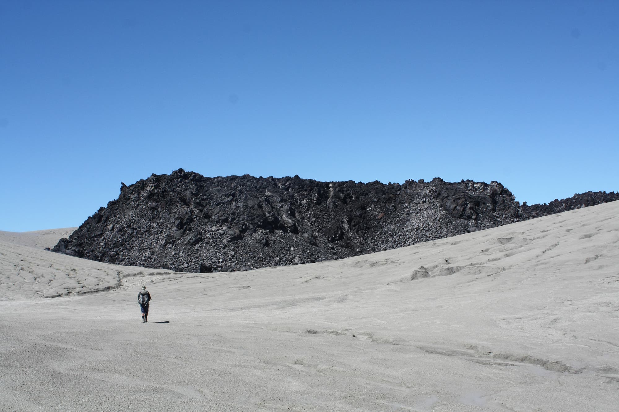 Obsidianischer Lavastrom am Cordón Caulle, Chile