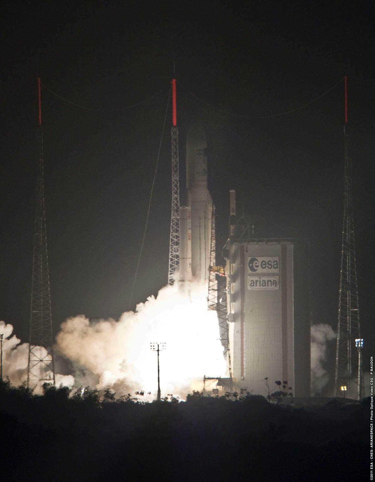 Die Ariane 5 bricht mit "Johannes Kepler" auf ins All