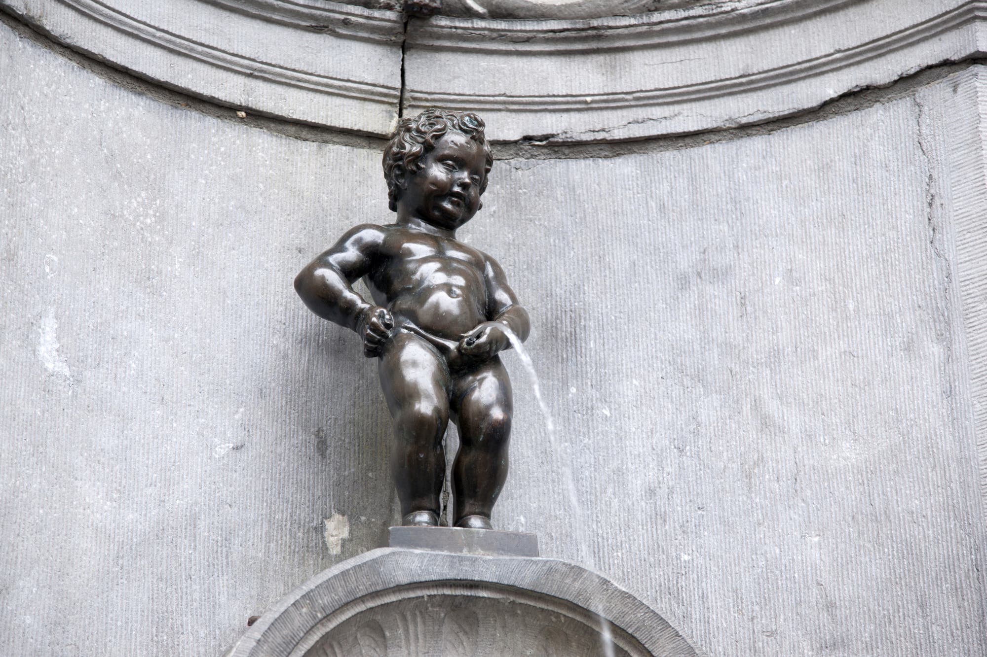 Manneken Pis Brunnenstatue in Brüssel