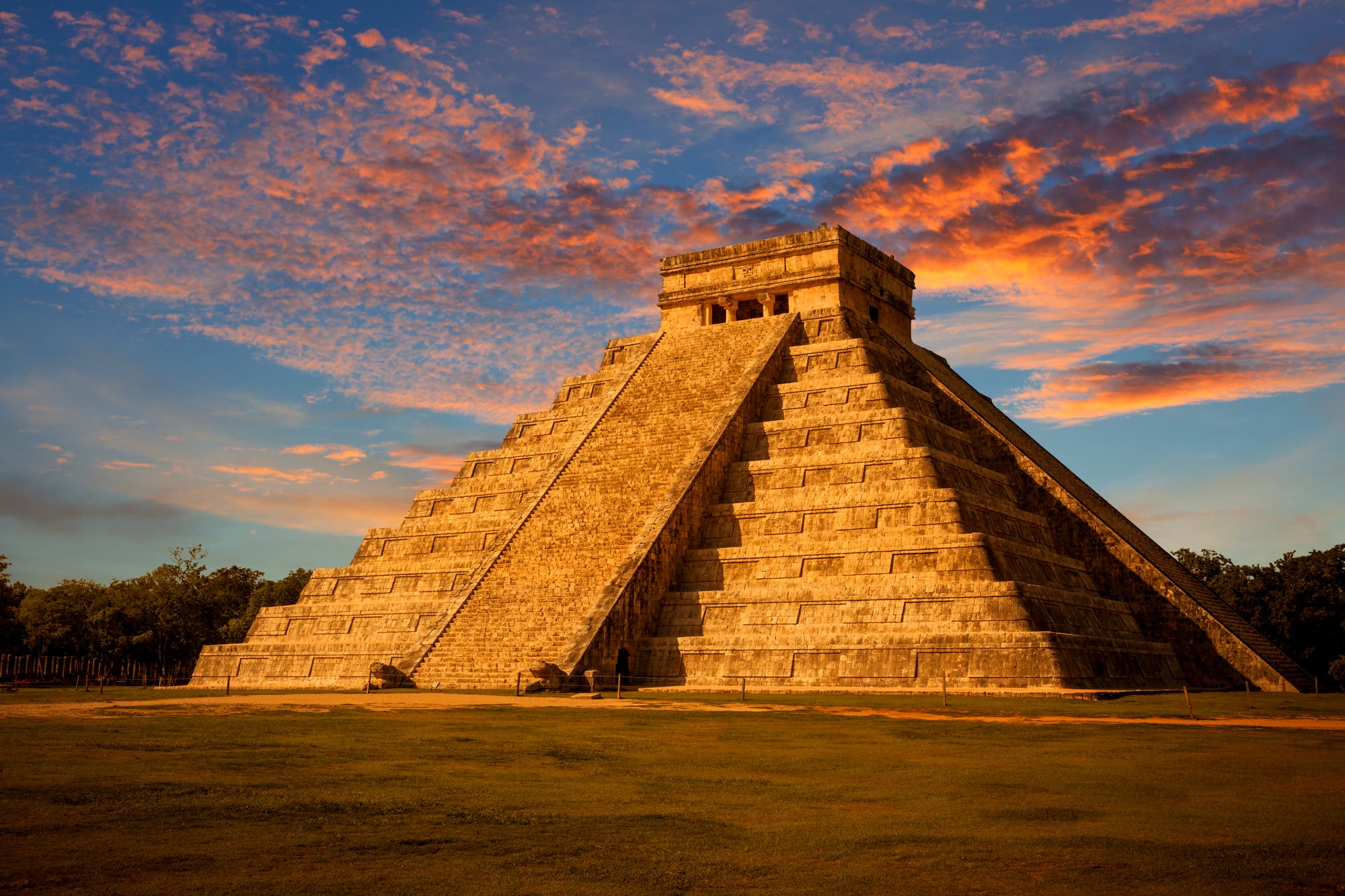 Kukulkan Pyramide in Chichen Itza