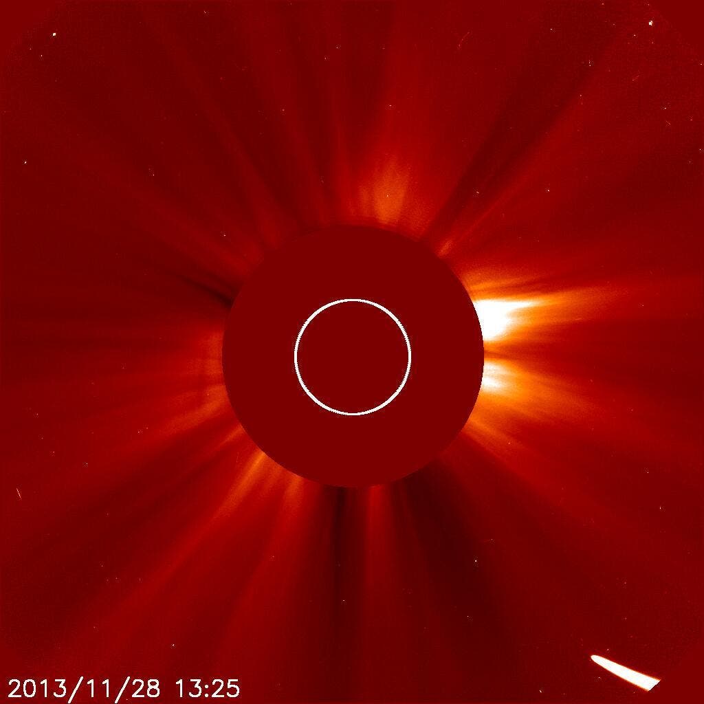 Komet ISON am 28. November 2013 um 14:25 Uhr MEZ