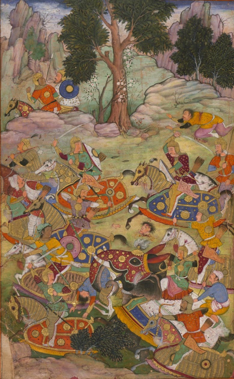 Eine detaillierte Miniaturmalerei zeigt eine lebhafte Kampfszene mit Reitern in farbenfrohen Gewändern und Rüstungen. Die Szene spielt in einer hügeligen Landschaft mit Bäumen im Hintergrund. Die Reiter sind in dynamischen Posen dargestellt, während sie auf verzierten Pferden reiten. Die Farben sind lebendig, mit dominierenden Rot-, Blau- und Goldtönen. Die Komposition ist dicht und voller Bewegung, was die Dramatik der Szene unterstreicht.