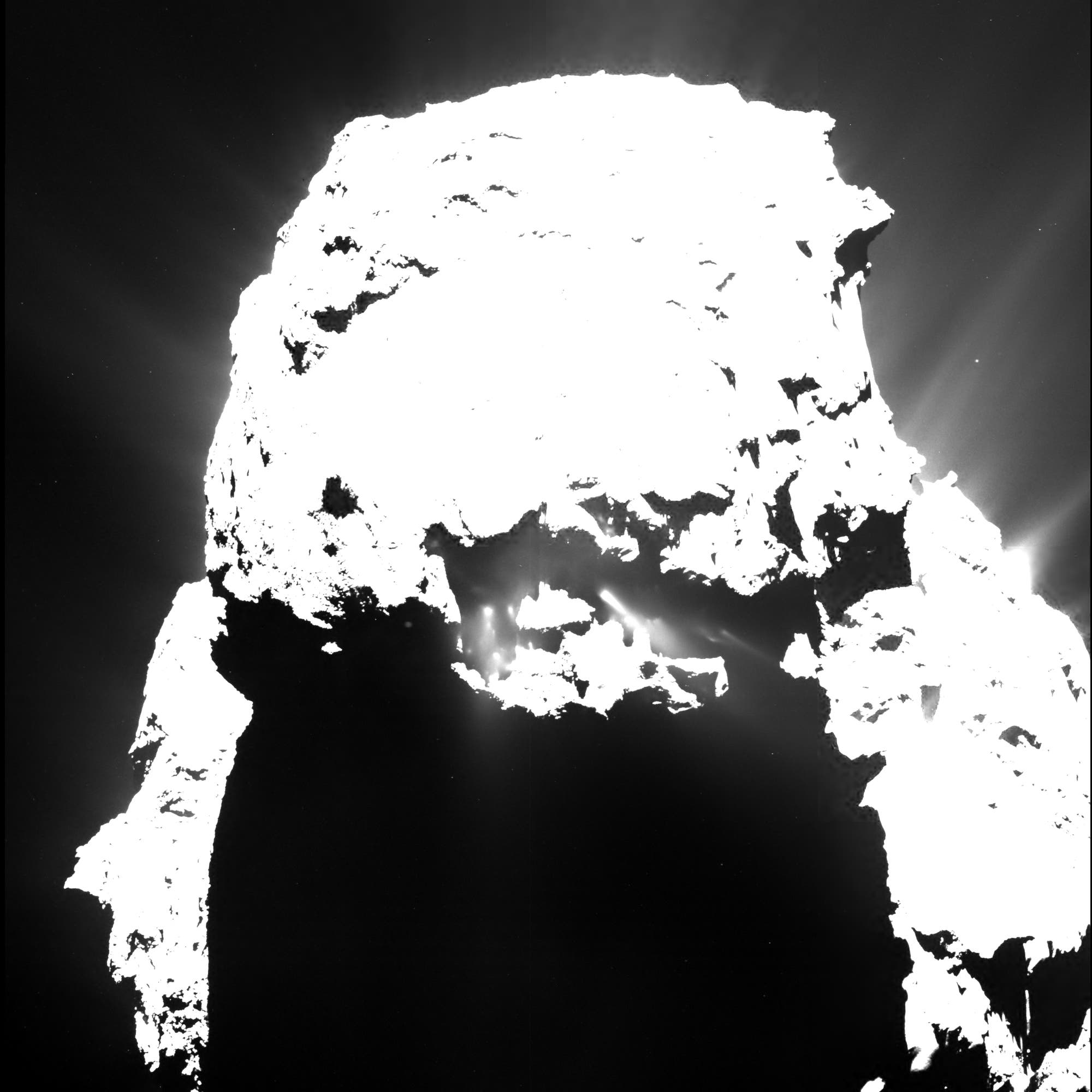 Komet 67P am 25. April 2015 mit Gasausbrüchen
