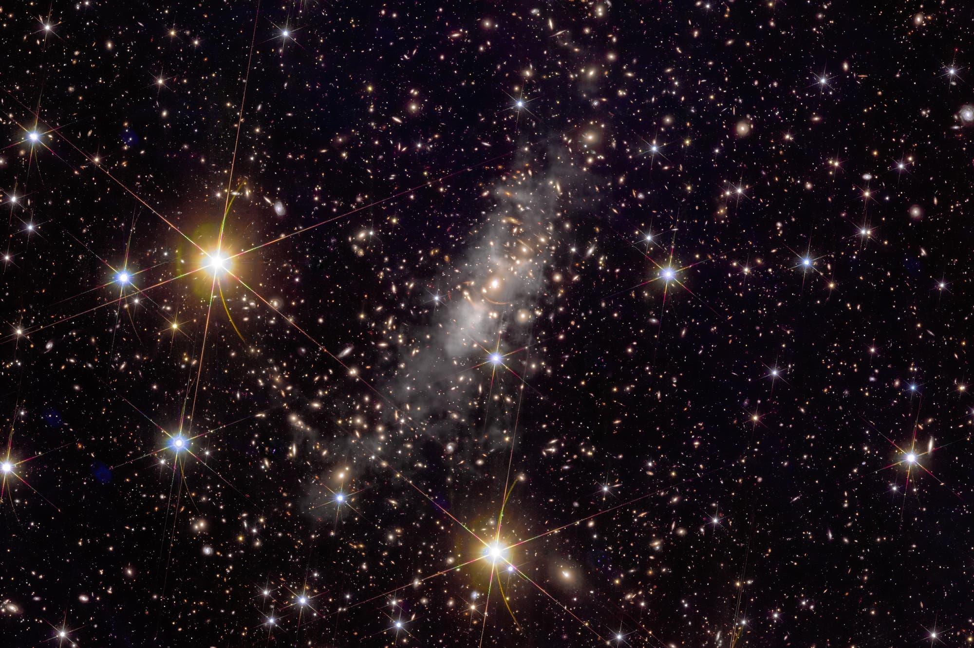 Galaktische Linse (Galaxienhaufen Abell 2390)