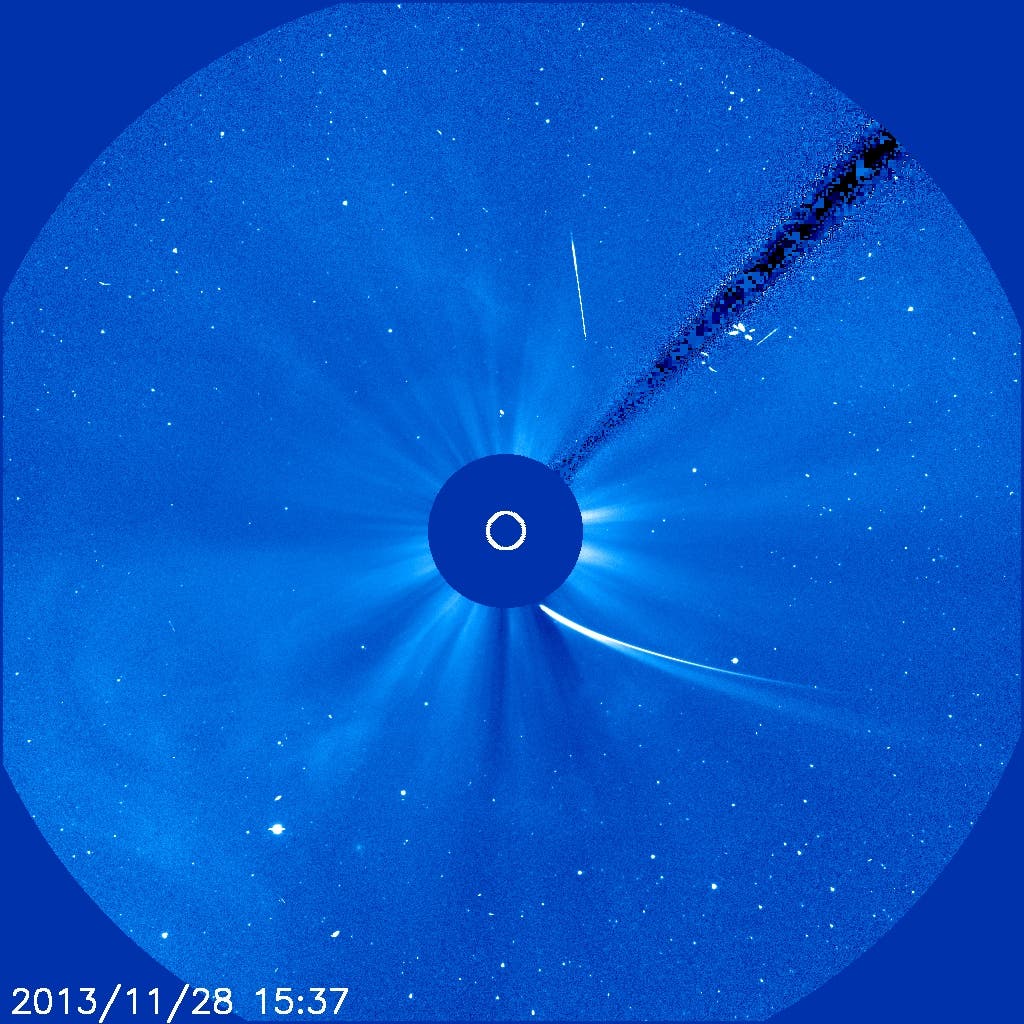 Komet ISON bei der Sonnenpassage 2013