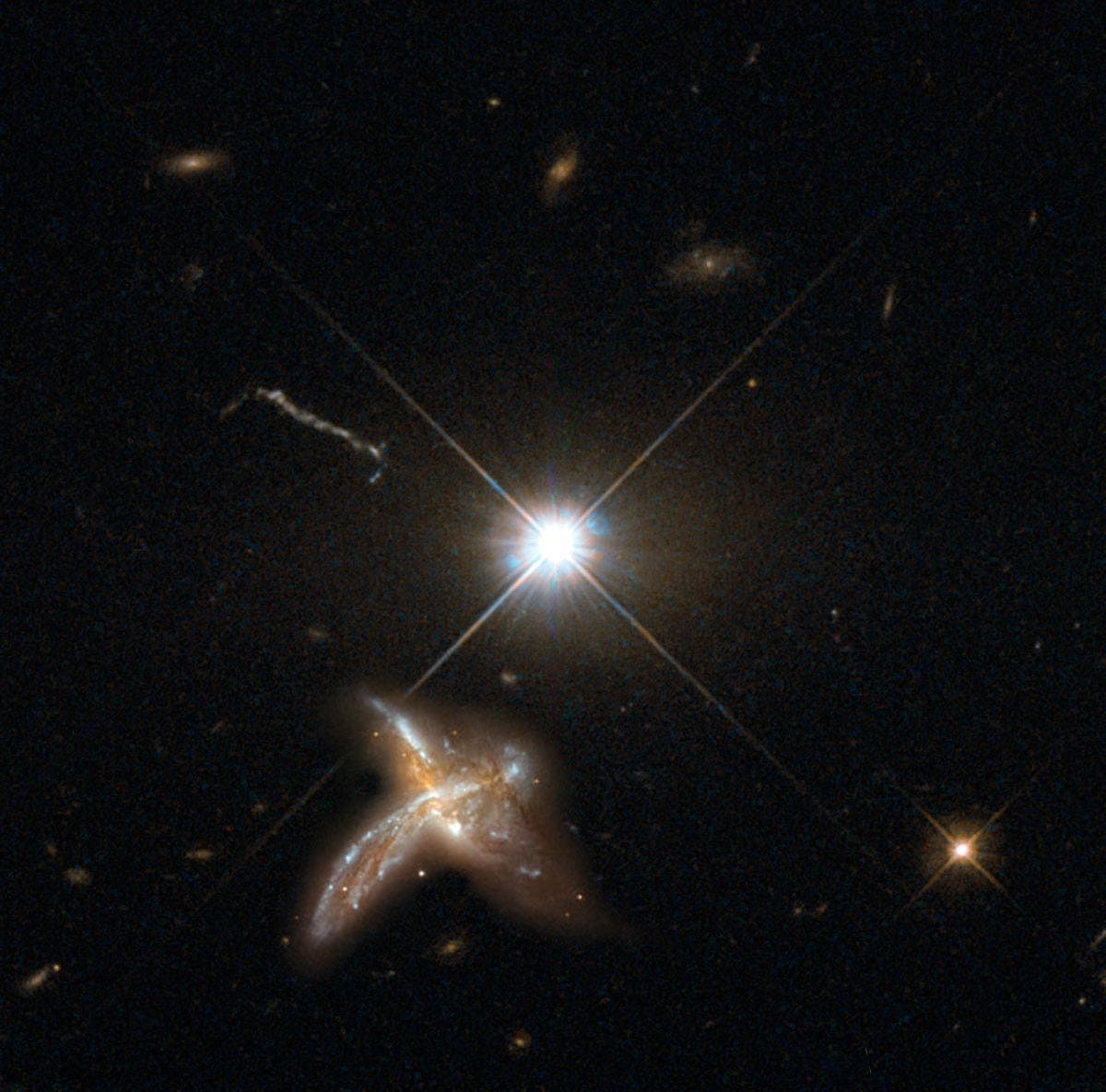 Quasar mit einer benachbarten Galaxie (künstlerische Darstellung)