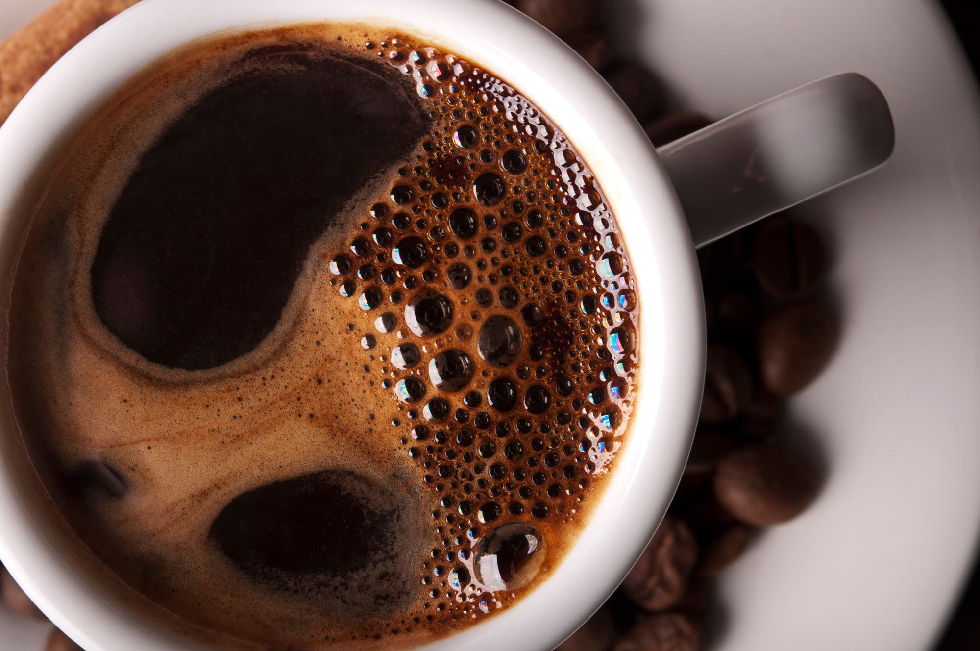 Warum macht Kaffee die Zunge pelzig?