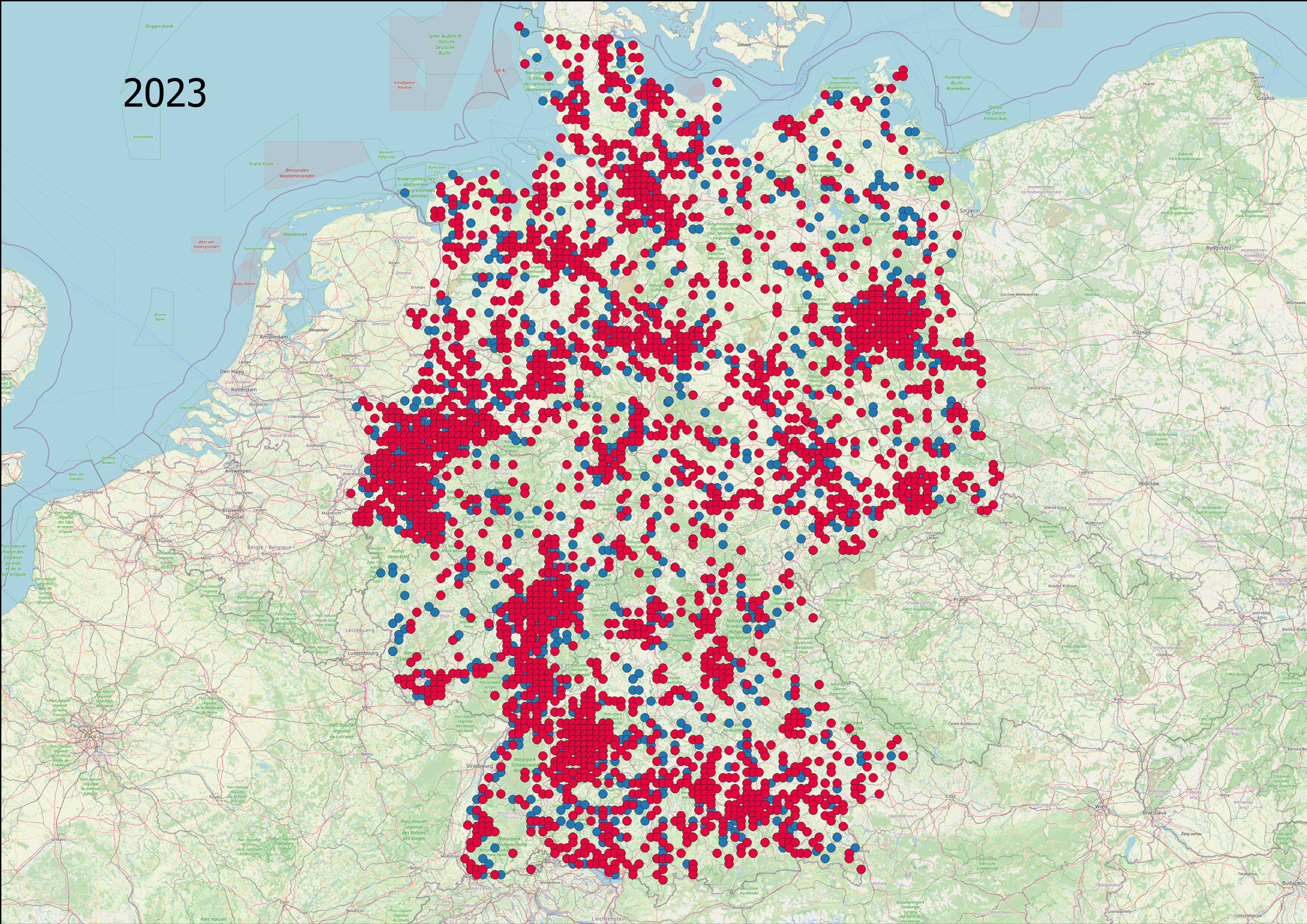 Deutschlandkarte mit sehr vielen roten Punkten