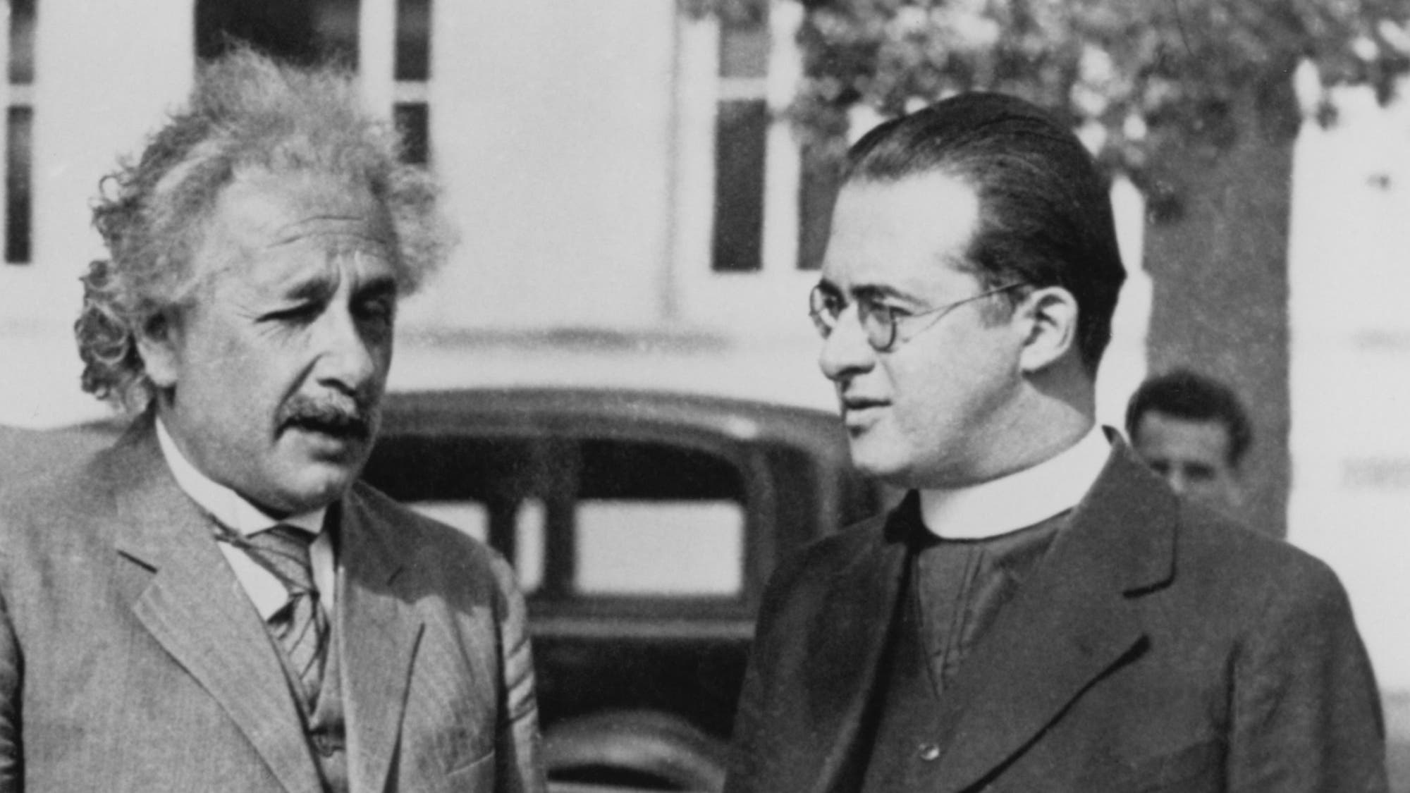 Lemaître im Gespräch mit Einstein