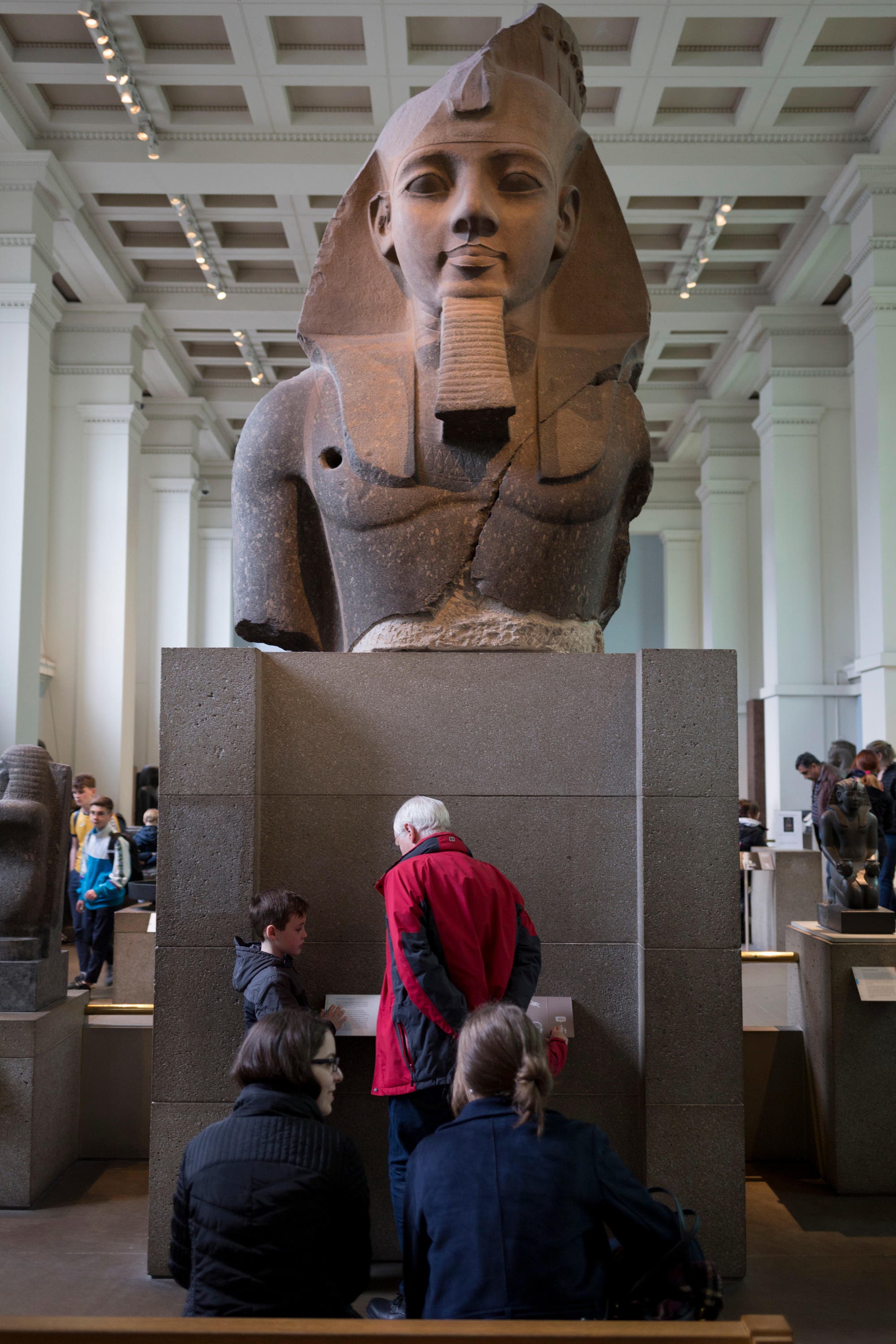 Kolossale Statue von Ramses II., auch bekannt als »Younger Memnon«, im British Museum.