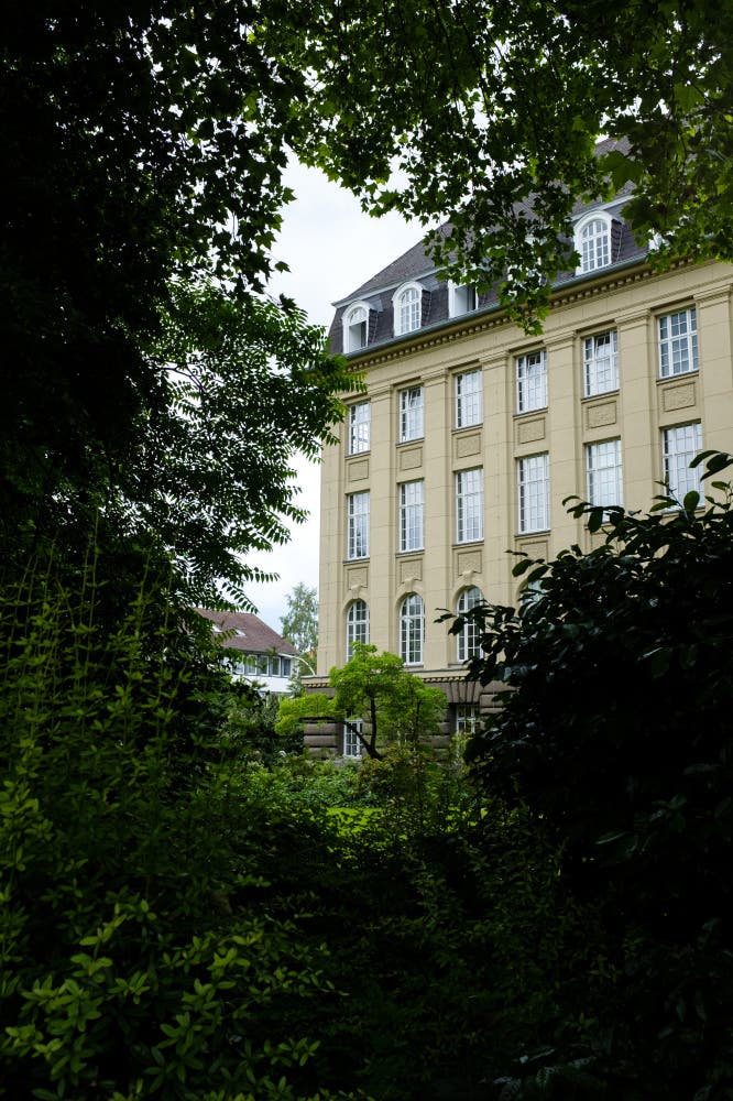 Das Mathematische Institut der Universität Bonn