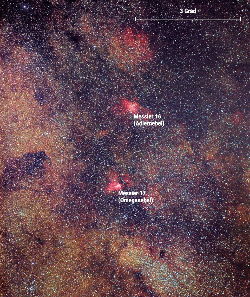 La niebla galáctica Messier 16 y 17 en el fondo de la Vía Láctea