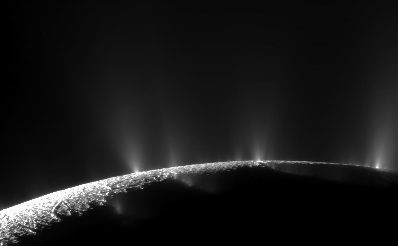 Das Geysir-Becken des Enceladus